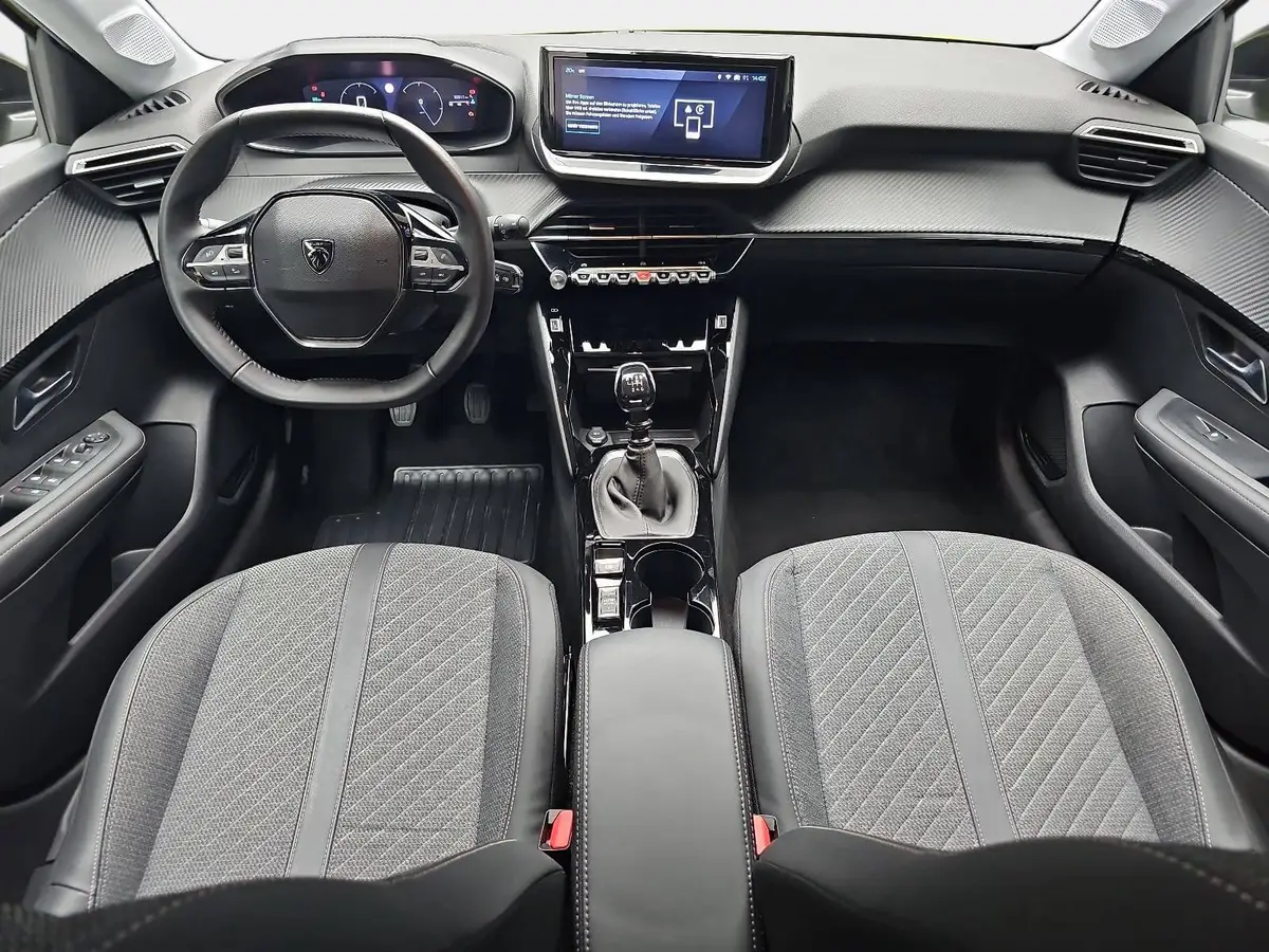 PEUGEOT 208 1.2 PURETECH 100 ALLURE LED DAB LM