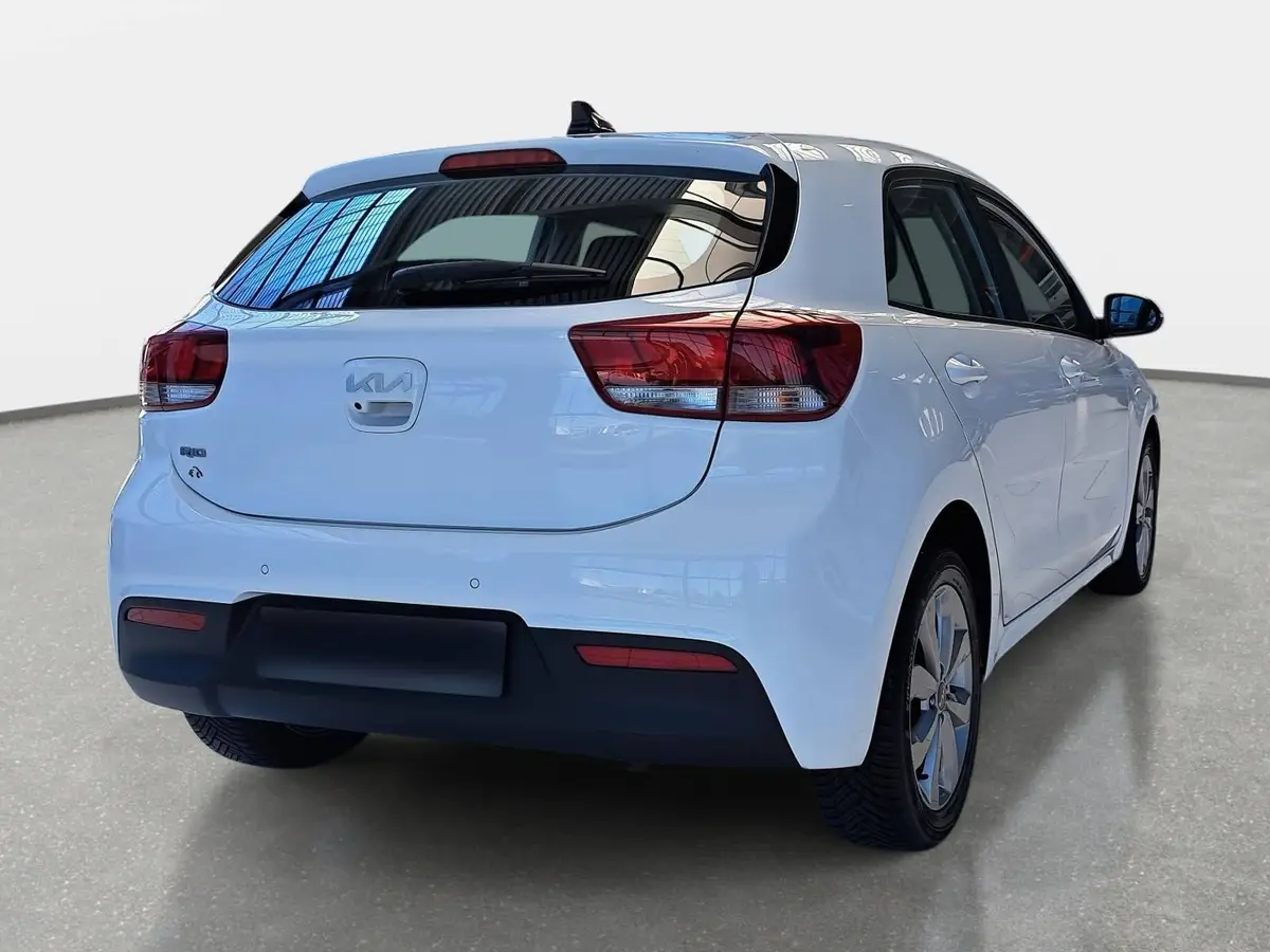 KIA RIO 1.2 VISION NAVI