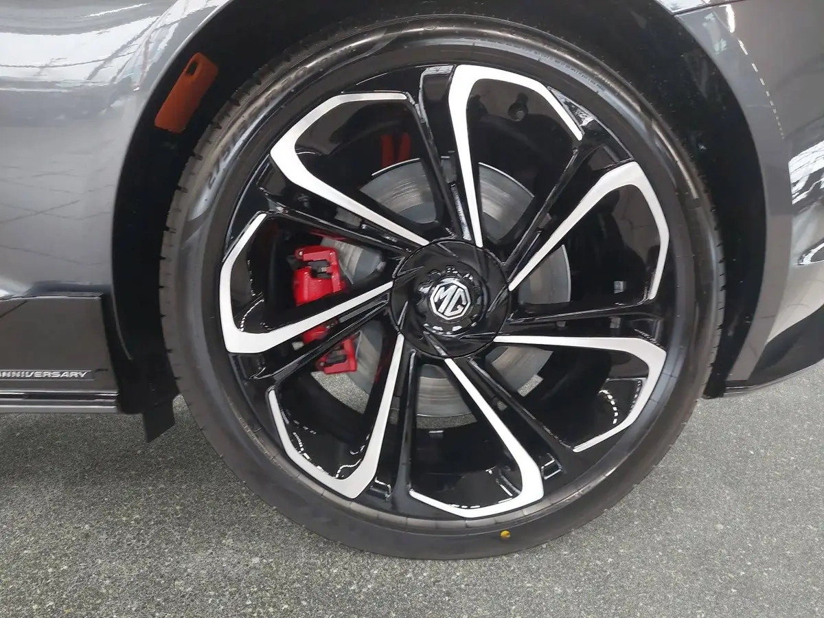 MG CYBERSTER EV 77 KWH XPOWER ALCANTARA-GRAU