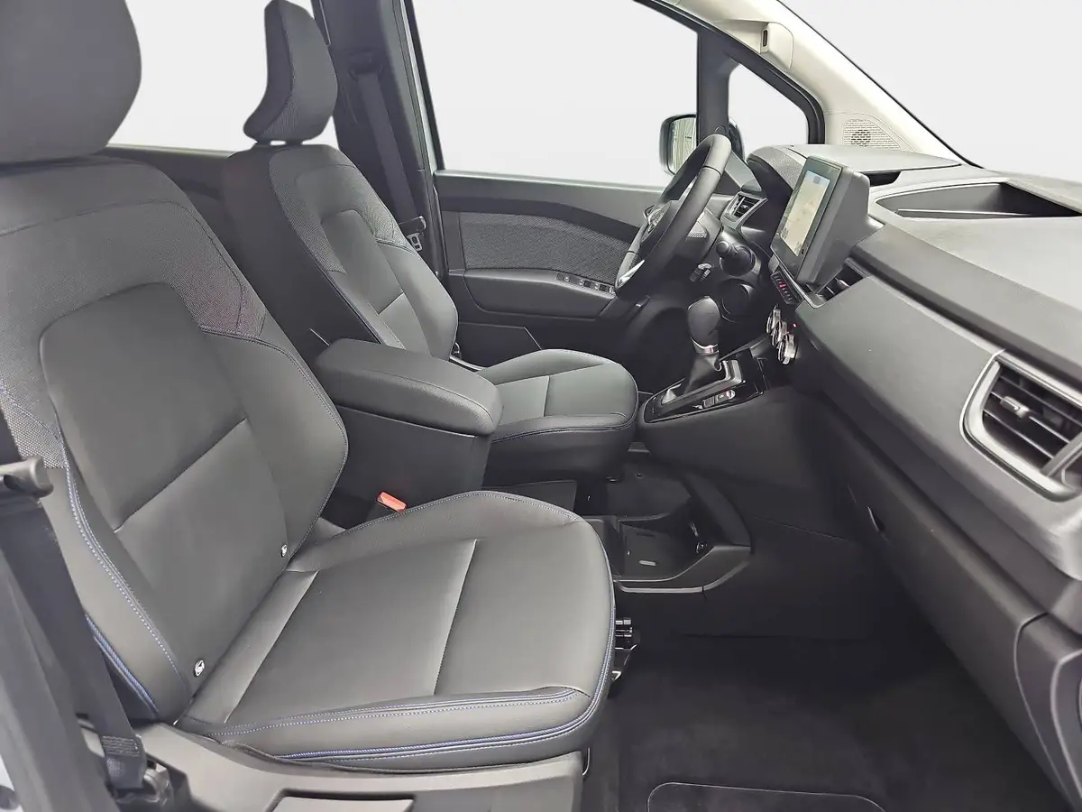 NISSAN TOWNSTAR KOMBI 1.3 DIG-T L2 2.3T AUTO. TEKNA 7-SITZER