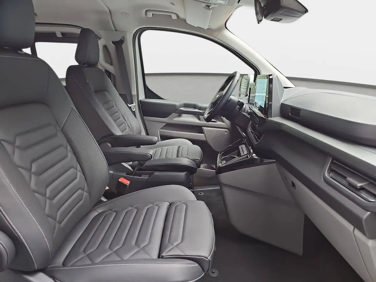 FORD TOURNEO CUSTOM 2.0 ECOBLUE AUTO. L1 TITANIUM X NAVI LED AHK