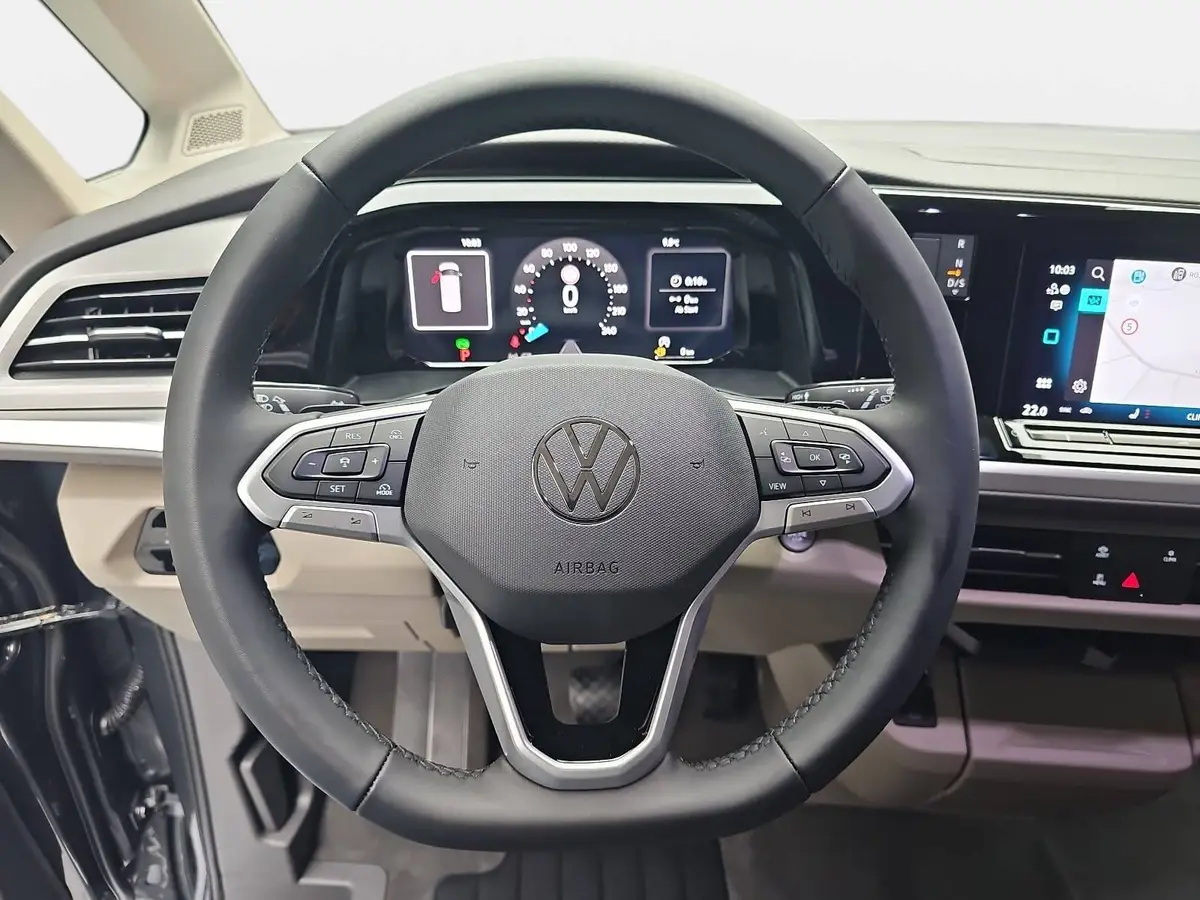 VW T7 MULTIVAN 2.0 TDI DSG LIFE LANG ACC AHK