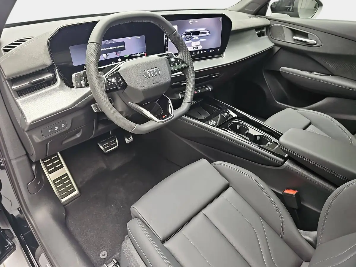 AUDI Q3 TFSI S-TRONIC S-LINE NAVI LED-PLUS PANO