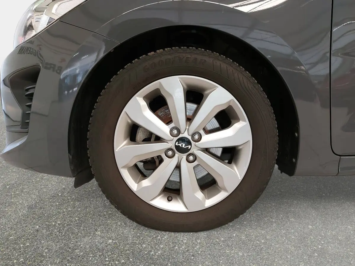 KIA RIO 1.2 VISION