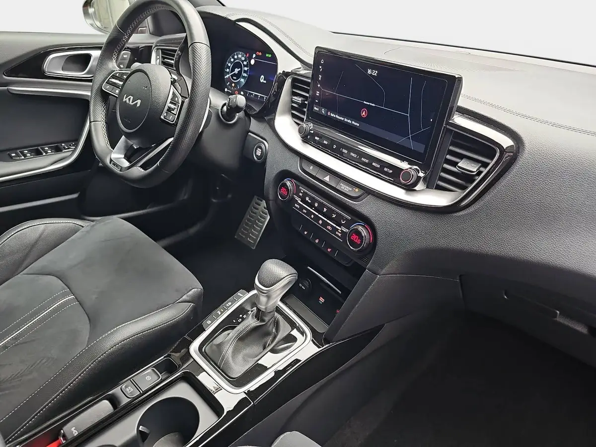 KIA PROCEED 1.5 T-GDI DCT7 GT LINE TECHNOLOGIE GLASDACH PERFORMANCE LEDER