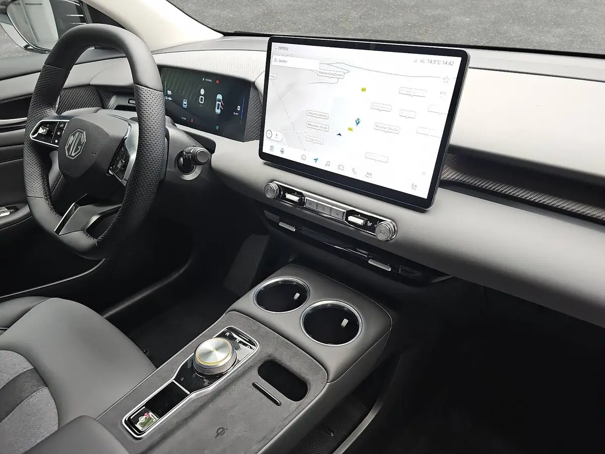 MG S5 EV 64 KWH MY25 LUXURY