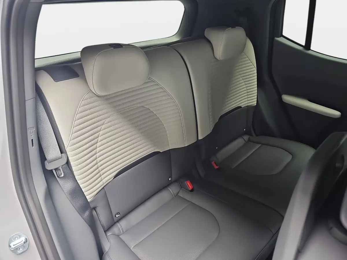 KIA EV2 61.0 KWH GT LINE MJ27 4SITZE WINTER 22KW-AC TECHN DRIVEWISE-PARK KOM GD