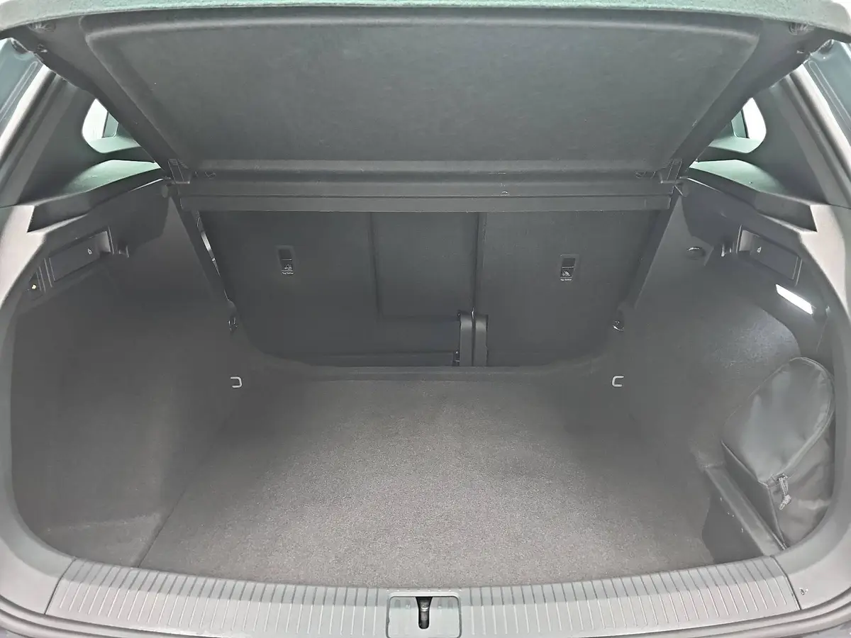 VW TIGUAN 2.0 TSI DSG R-LINE 4MOTION NAVI LED PANO AHK LM19