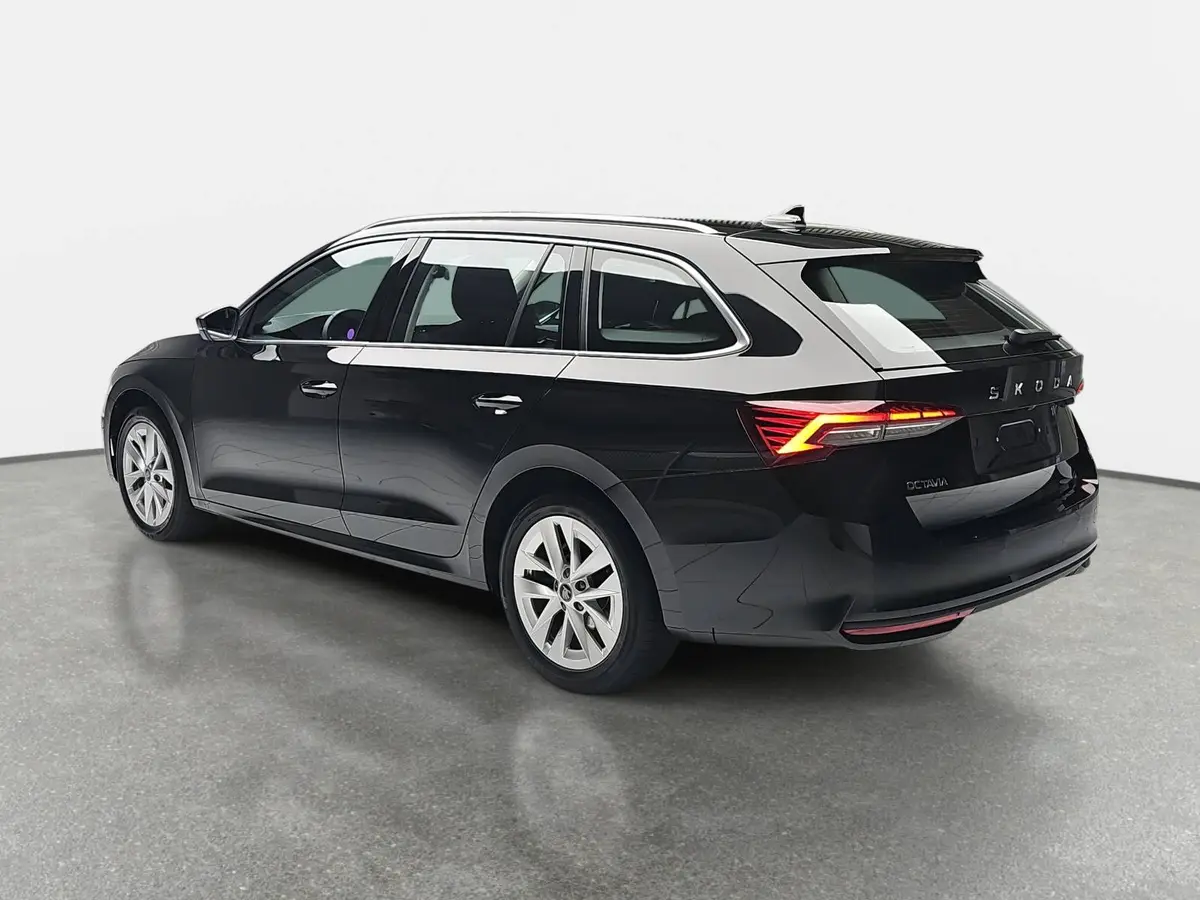 SKODA OCTAVIA COMBI 1.5 TSI DSG SELECTION LED AUDIO WINTER EL.HECKKL. 