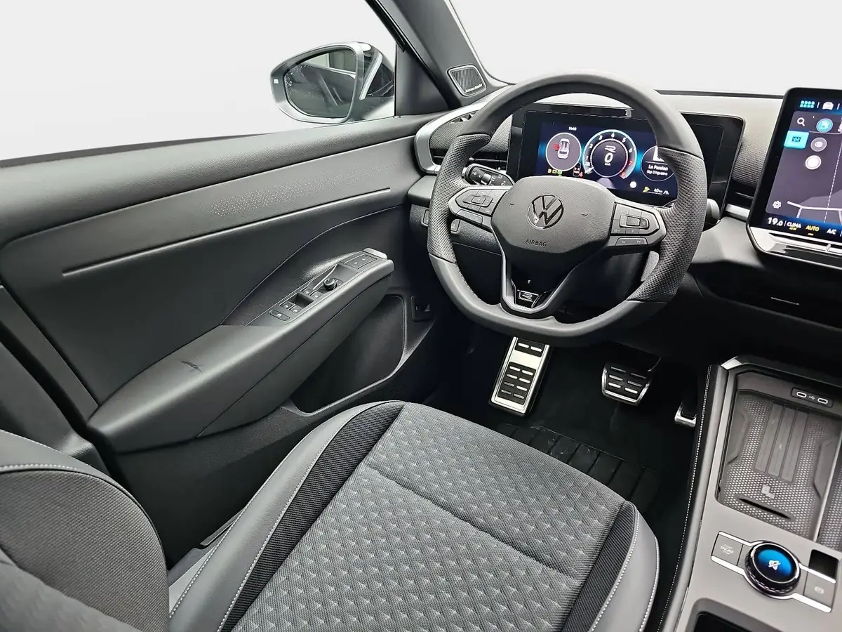 VW T-ROC 1.5 ETSI DSG R-LINE MATRIX AHK LM19