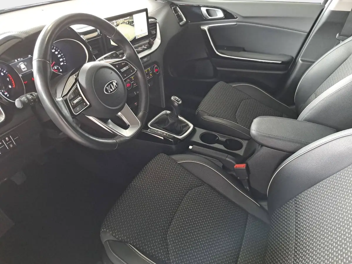 KIA XCEED 1.4 T-GDI JBL SOUND EDITION NAVI LED
