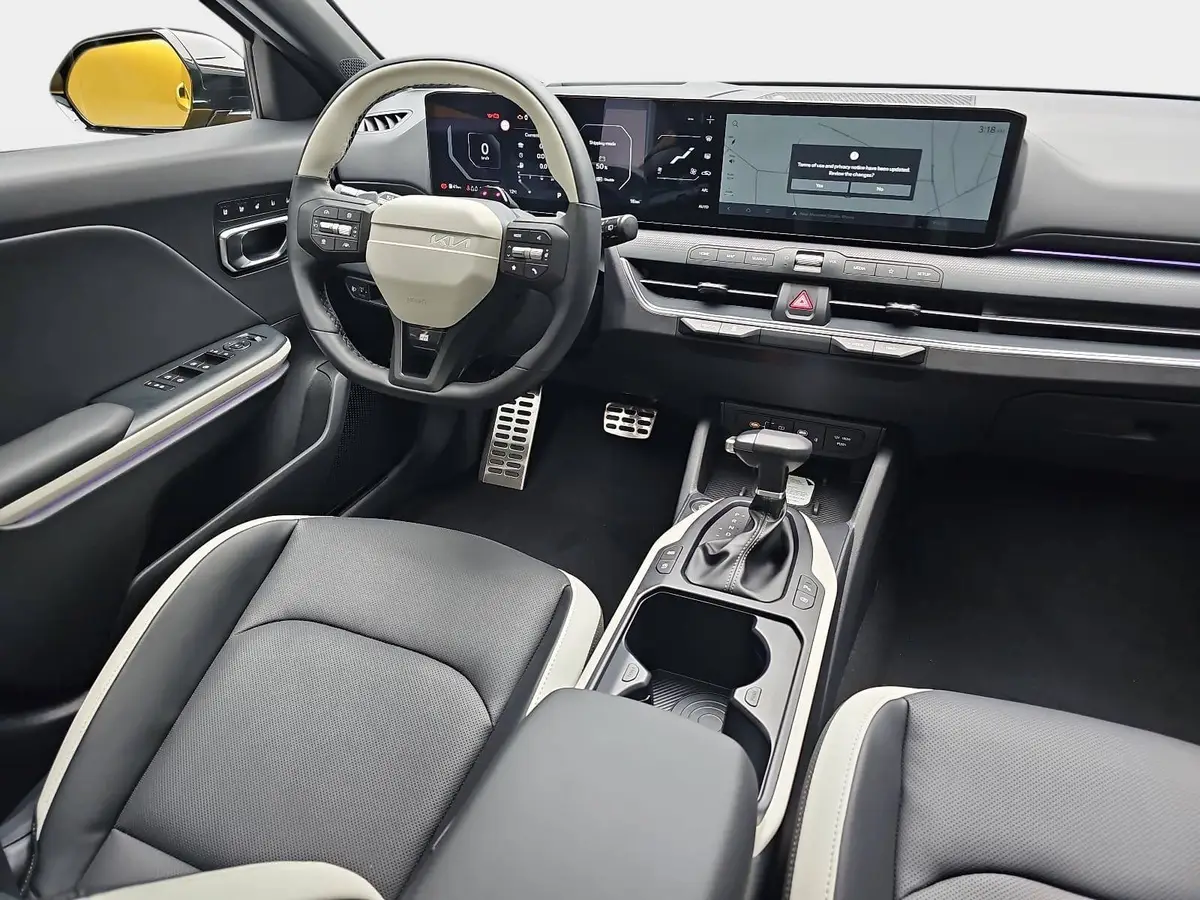 KIA K4 1.6 T-GDI 180 PS DCT7 GT-LINE MJ26 DRIVEWISE-PARK-PRO SITZ SOUND DESIGN GLASDACH