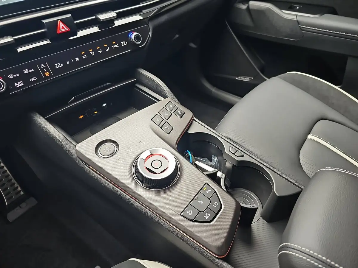 KIA SPORTAGE 1.6 T-GDI 150 2WD DCT GT-LINE MJ26 SCHW. DACH DRIVEWISE GLASDACH SOUND