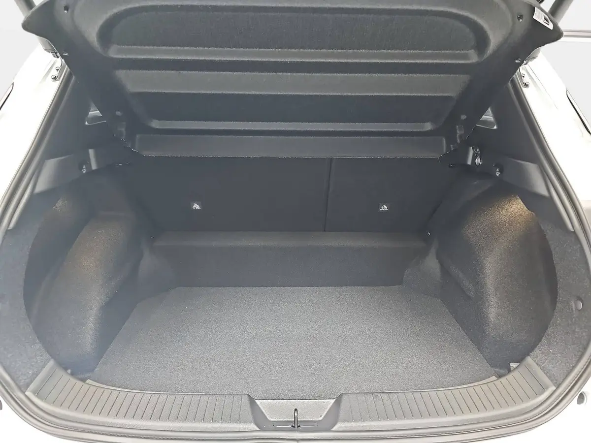 NISSAN QASHQAI 1.3 DIG-T MHEV AUTO. N-CONNECTA WINTER EL-HECKKLAPPE