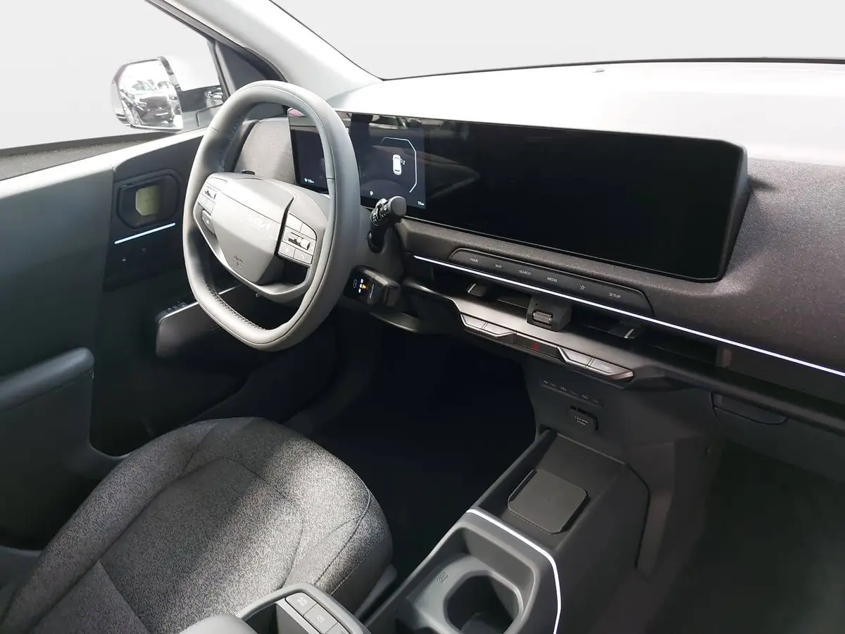 KIA EV2 61.0 KWH EARTH MJ27 4SITZE WINTER-CONNECT TECHN DRIVEWISE-PARK DESIGN