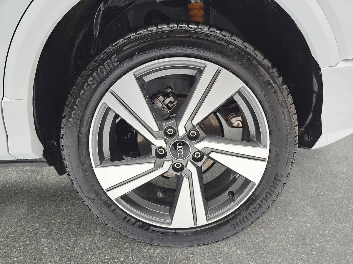 AUDI Q2 35 TFSI S-TRONIC S LINE NAVI LED ACC EL.HECKKL. WI