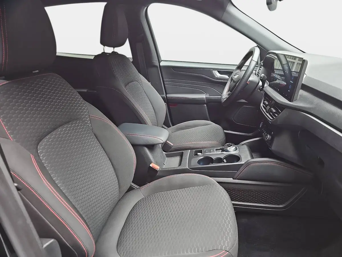 FORD KUGA 1.5 EB AUTO. ST-LINE NAVI LED KLIMAAUTO WINTER SIC