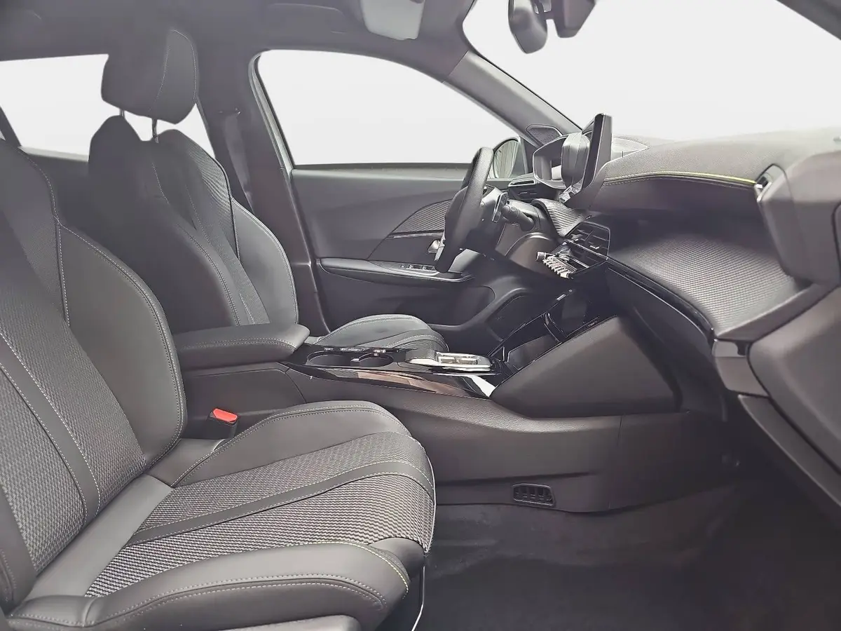 PEUGEOT 2008 1.2 HYBRID 145 E-DSC6 GT-LINE 2-WD LED KLIMAAUTO K