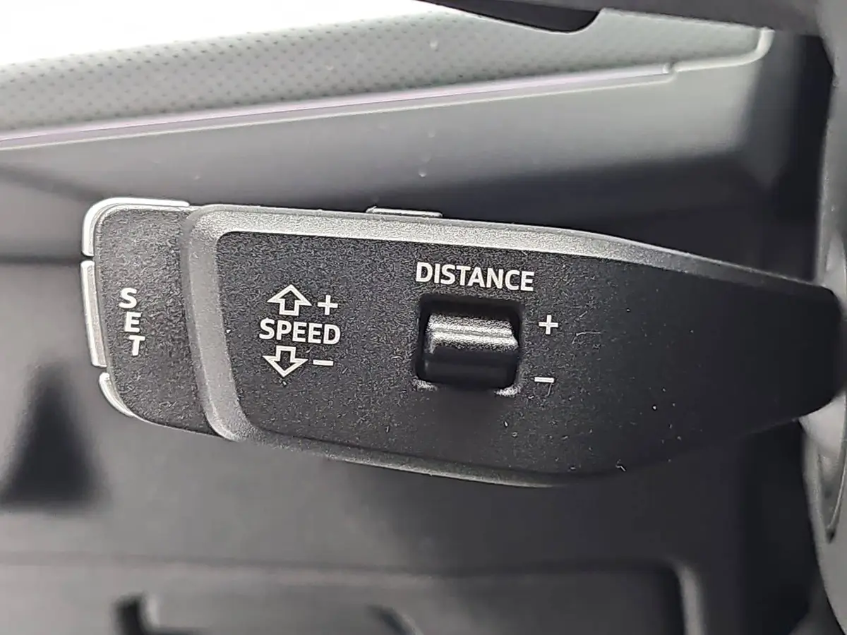 AUDI Q3 TFSI S-TRONIC S-LINE NAVI LED-PLUS PANO
