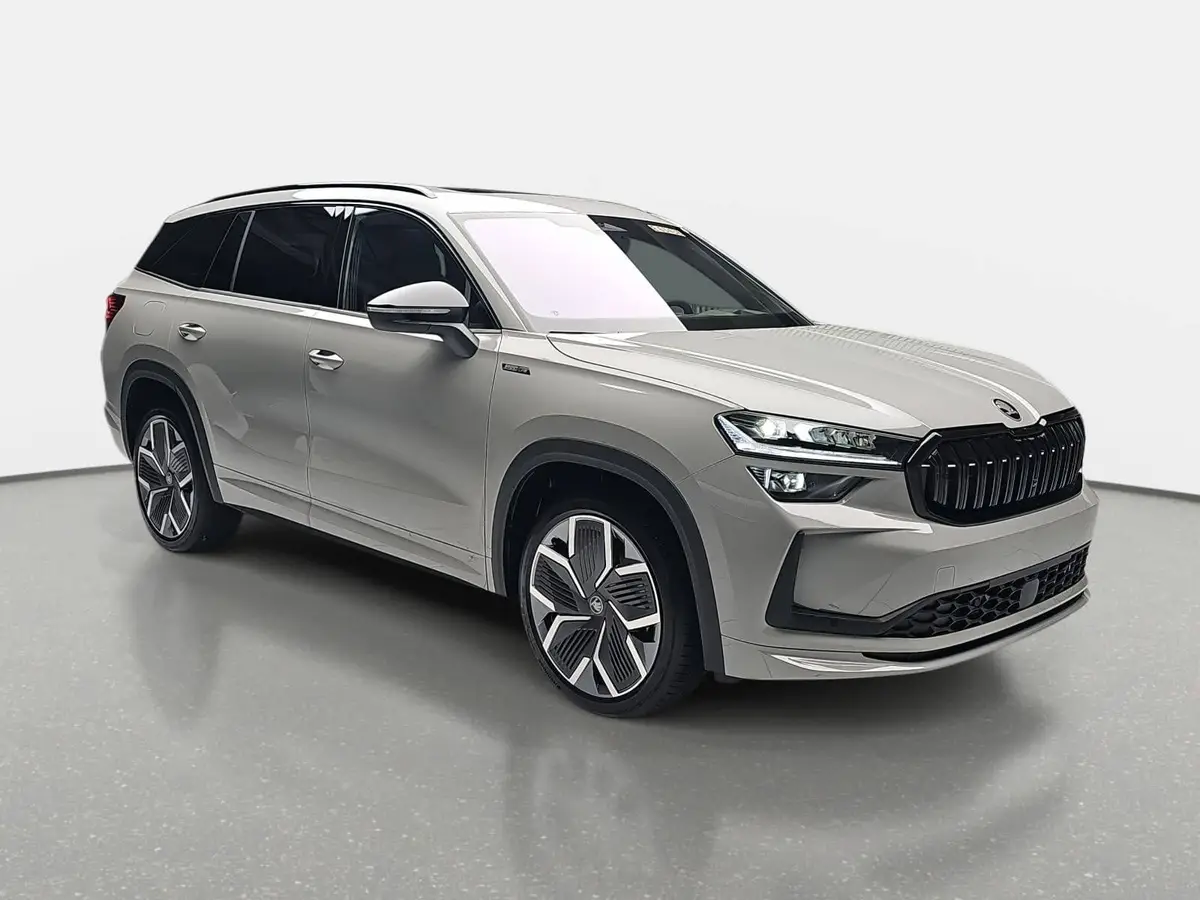SKODA KODIAQ 2.0 TSI DSG SPORTLINE 4X4 PANO LED AHK