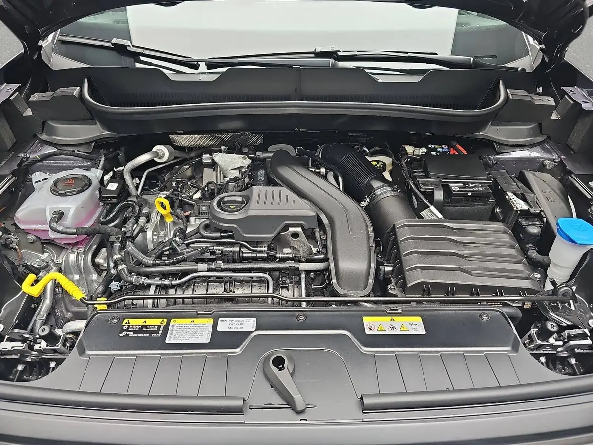 VW T-CROSS 1.5 TSI DSG R-LINE LED WINTER ACC