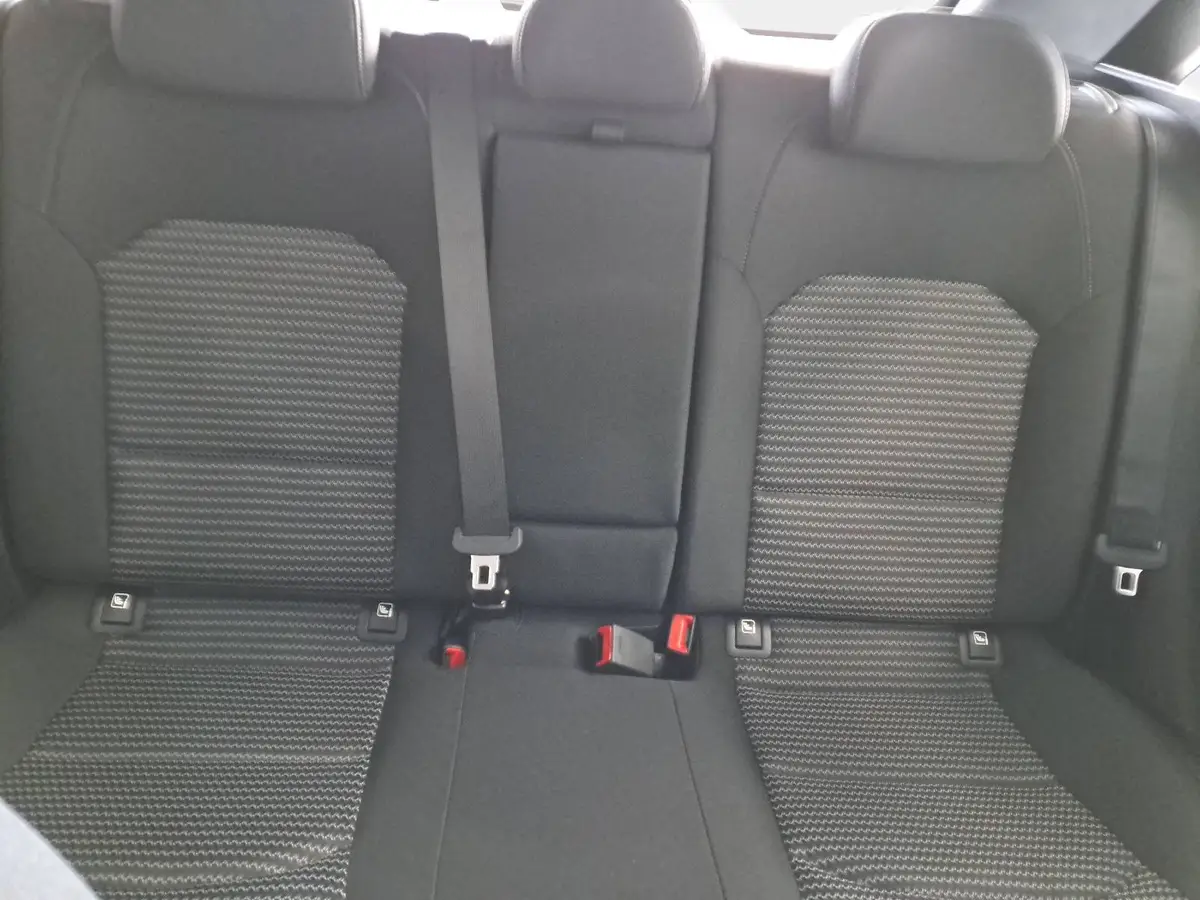 KIA CEED 1.5 T-GDI 48V DCT7 ULTIMATE EDITION