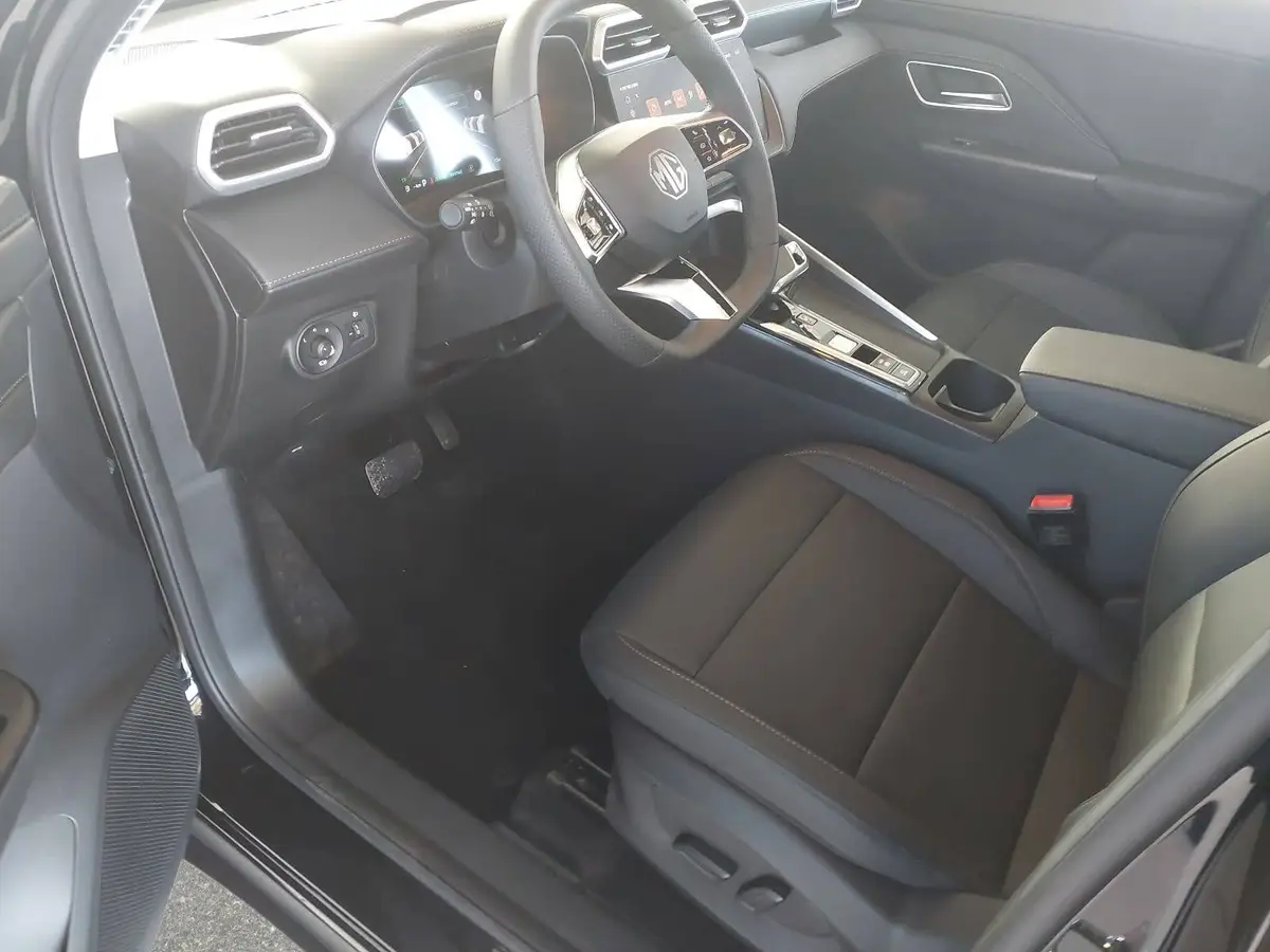 MG ZS 1.5 HYBRID+ MY25.5 LUXURY NAVI LM18 KEYLESS-ENTRY 360-GRAD-KAMERA