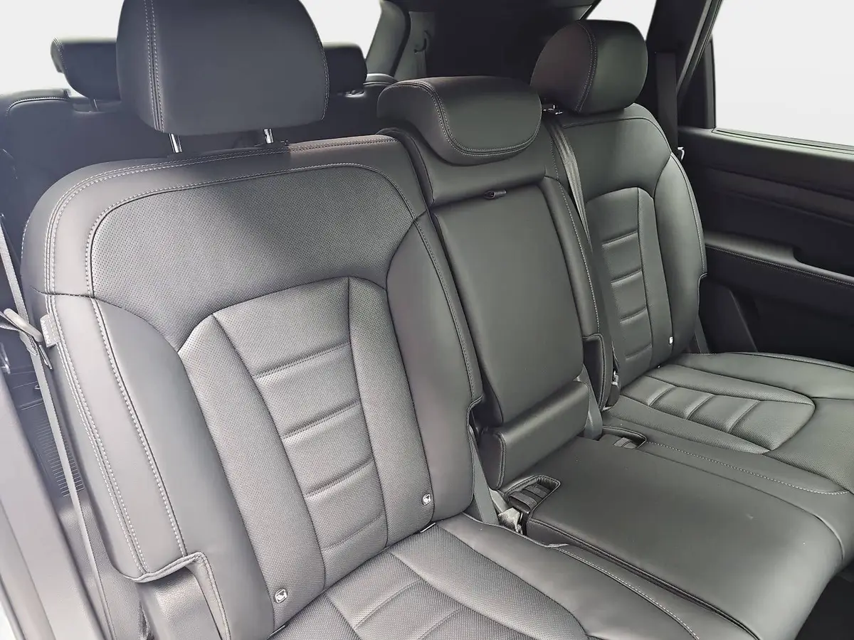 KGM REXTON 2.2 DIESEL 4WD LUX AUTOMATIK 7-SITZER