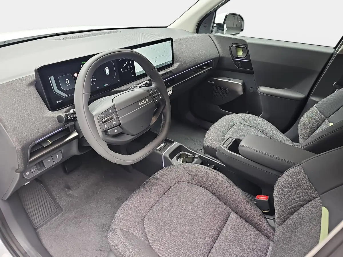 KIA EV2 42.2 KWH EARTH MJ27 WINTER-CONNECT TECHNOLOGY DRIVEWISE-PARK DESIGN