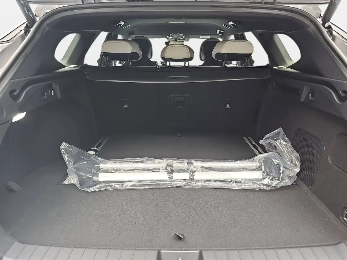 KIA K4 SW 1.6 T-GDI 180 PS DCT7 GT-LINE MJ26 DW-PARK-PRO SITZ SOUND DESIGN