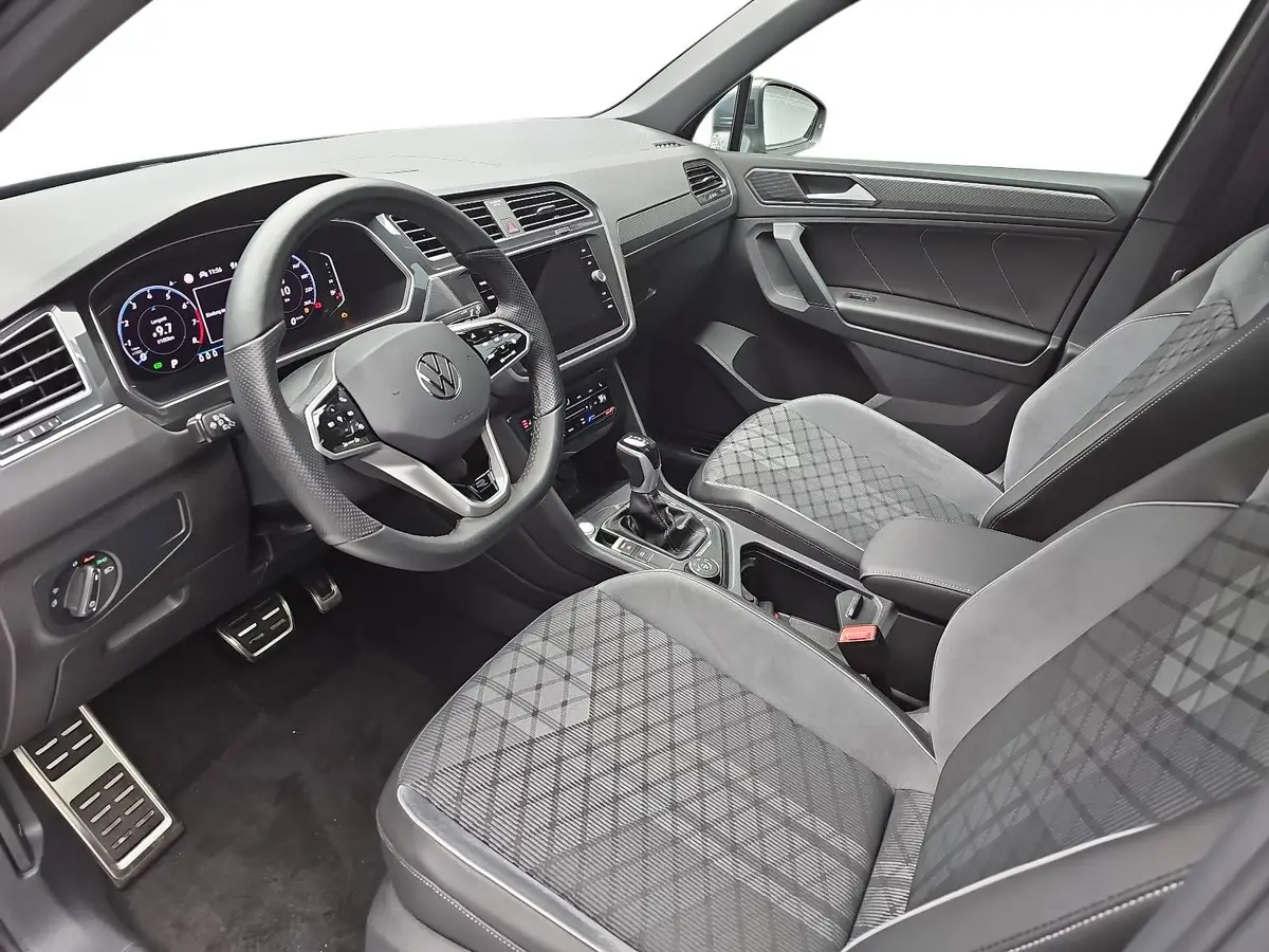 VW TIGUAN 2.0 TSI DSG R-LINE 4MOTION NAVI LED PANO AHK LM19