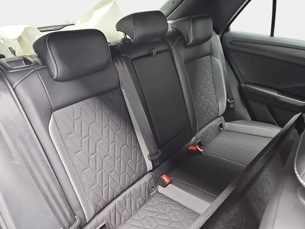 VW T-ROC 1.5 TSI DSG GOAL NAVI LED KLIMAAUTO ACC KAMERA AHK