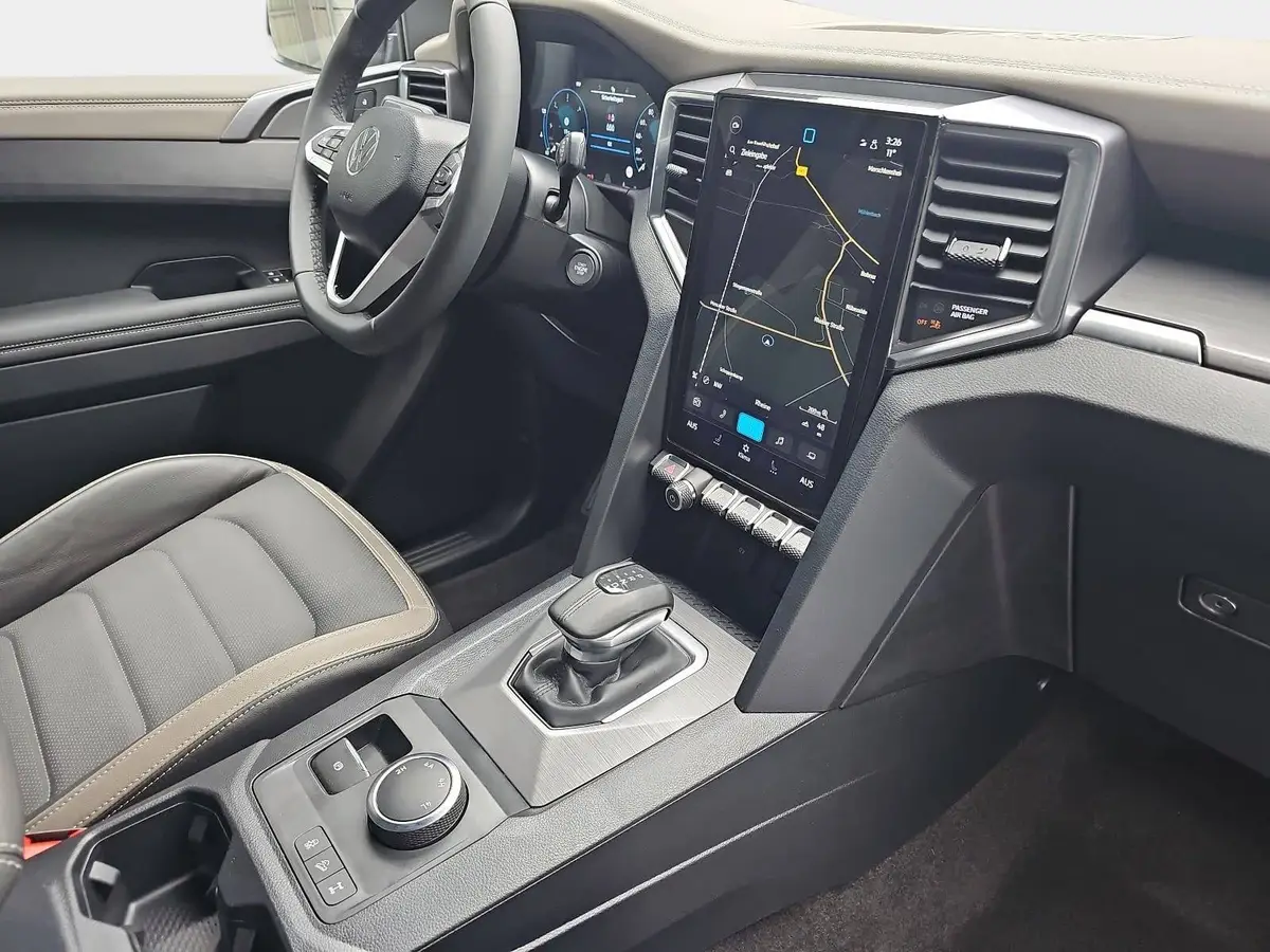 VW AMAROK 3.0 TDI AUTO. DOKA AVENTURA 4M NAVI LED AHK LM21