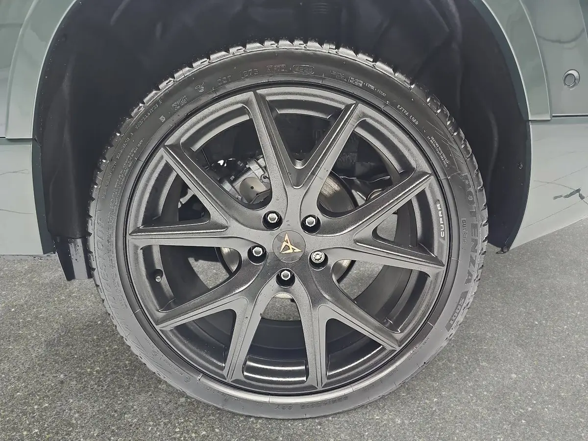 CUPRA ATECA 1.5 TSI DSG NAVI LED ACC LEDER KAMERA LM19