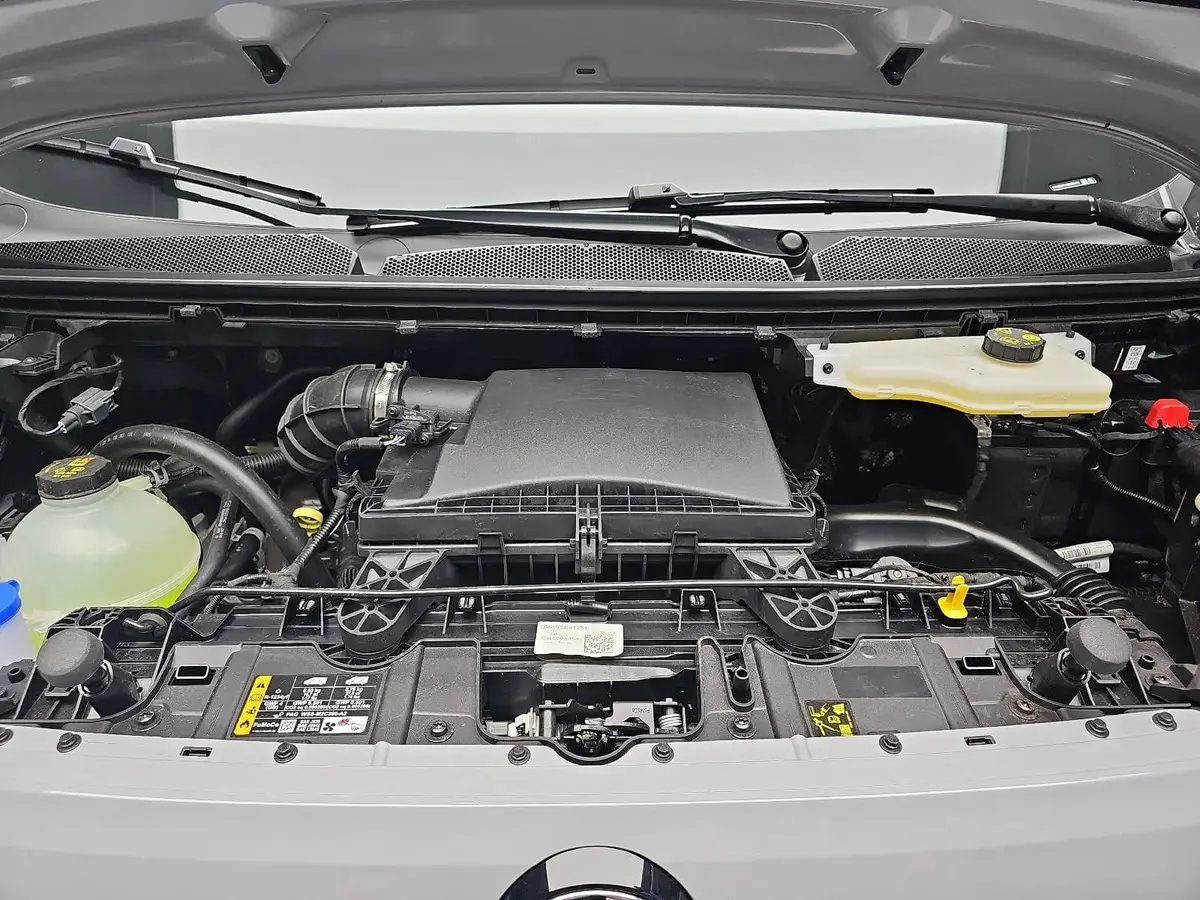VW T7 TRANSPORTER 2.0 TDI DSG KASTEN L2H1 LED