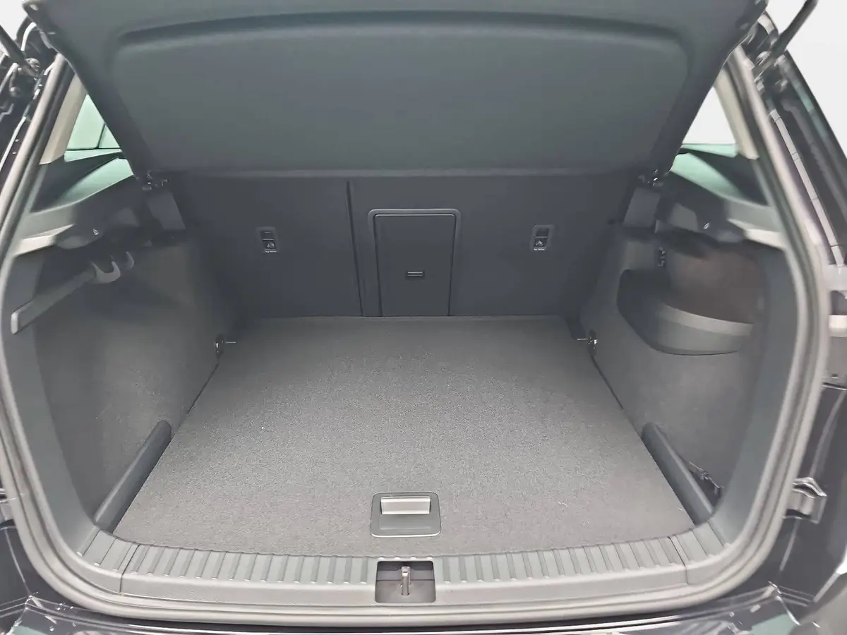 SKODA KAROQ 2.0 TDI DSG FAMILY LED AHK KAMERA