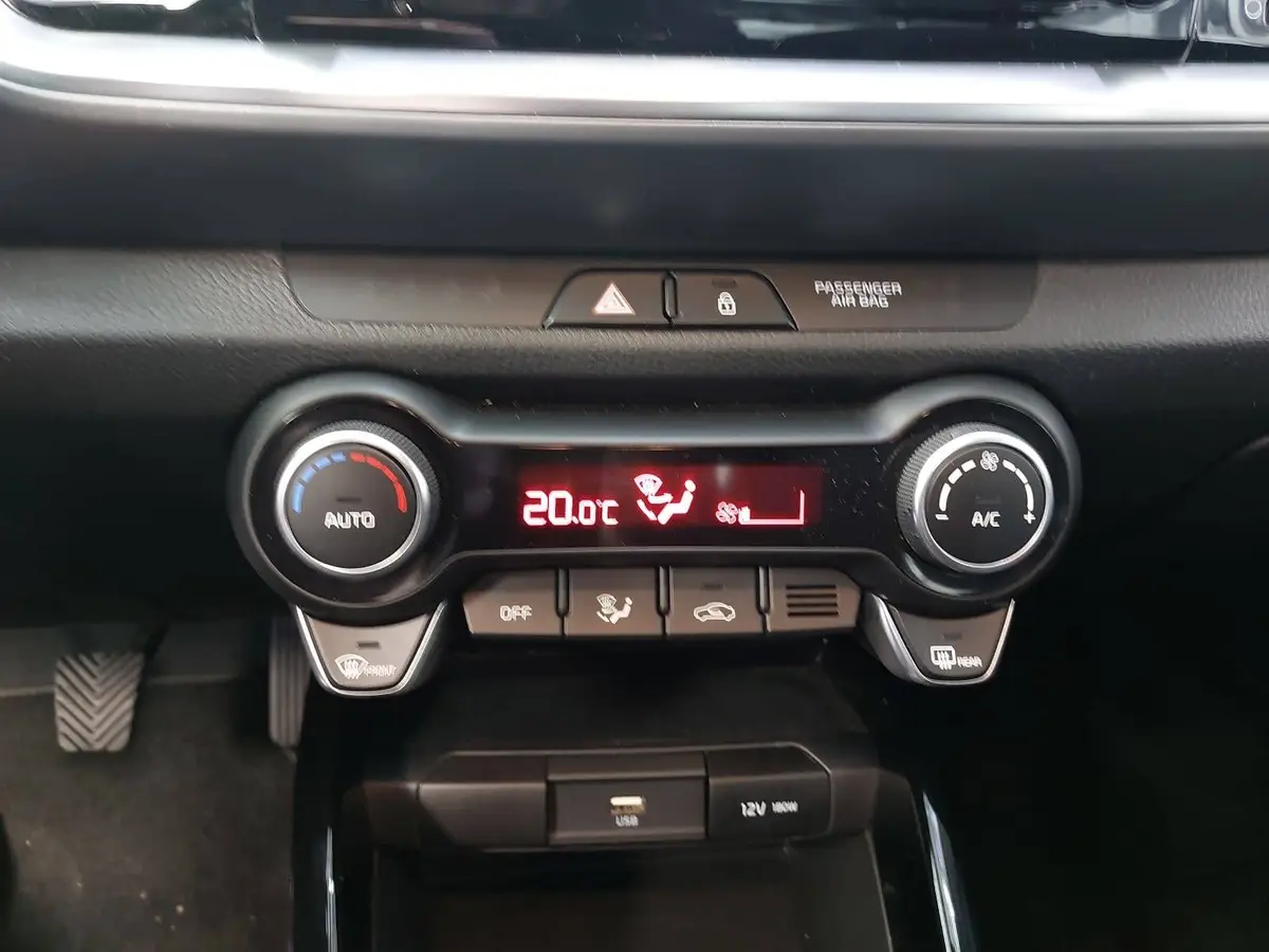 KIA STONIC 1.2 VISION MJ24