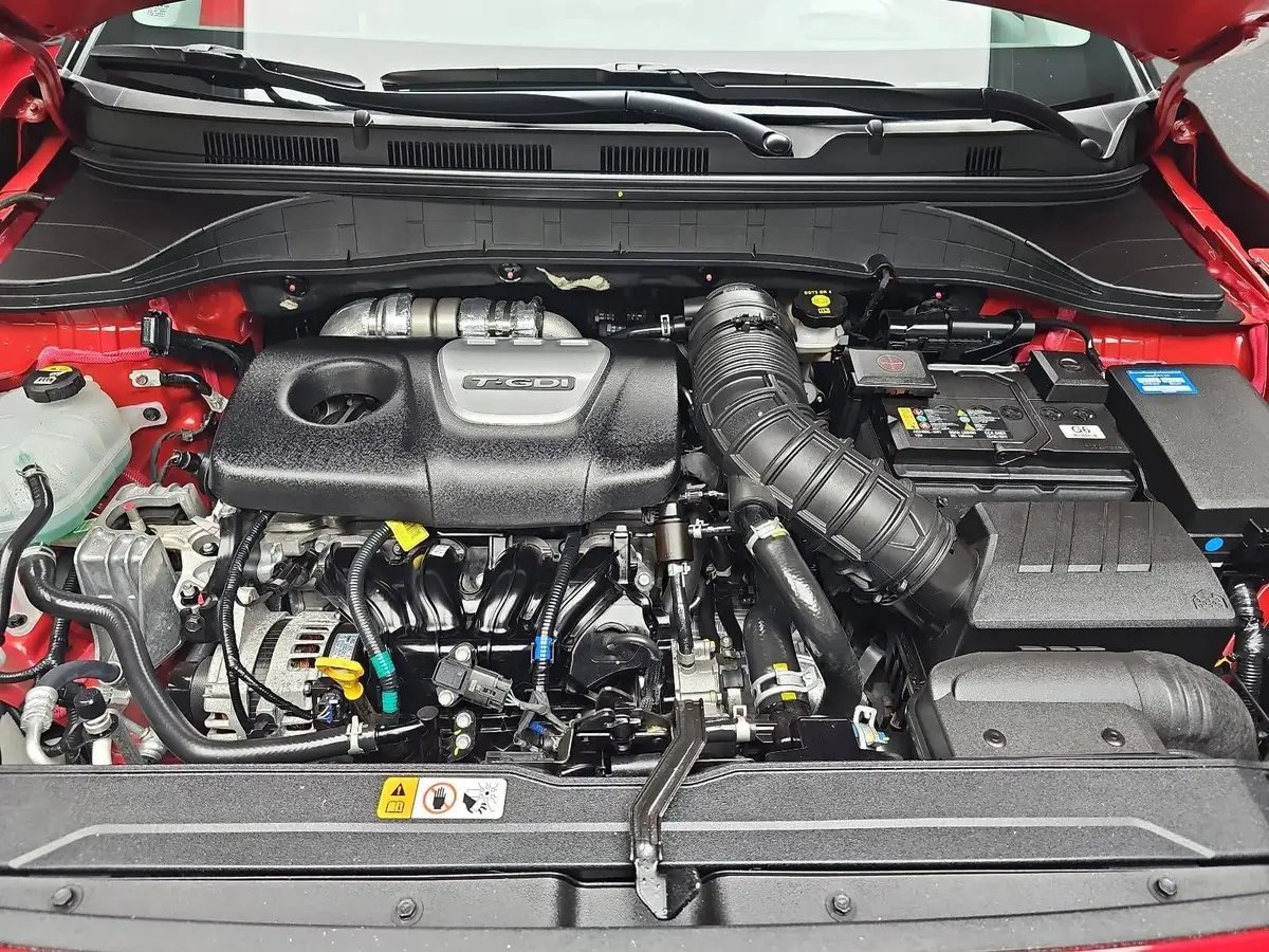 HYUNDAI KONA 1.6 T-GDI DCT PREMIUM 2WD NAVI LED KLIMAAUTO LEDER