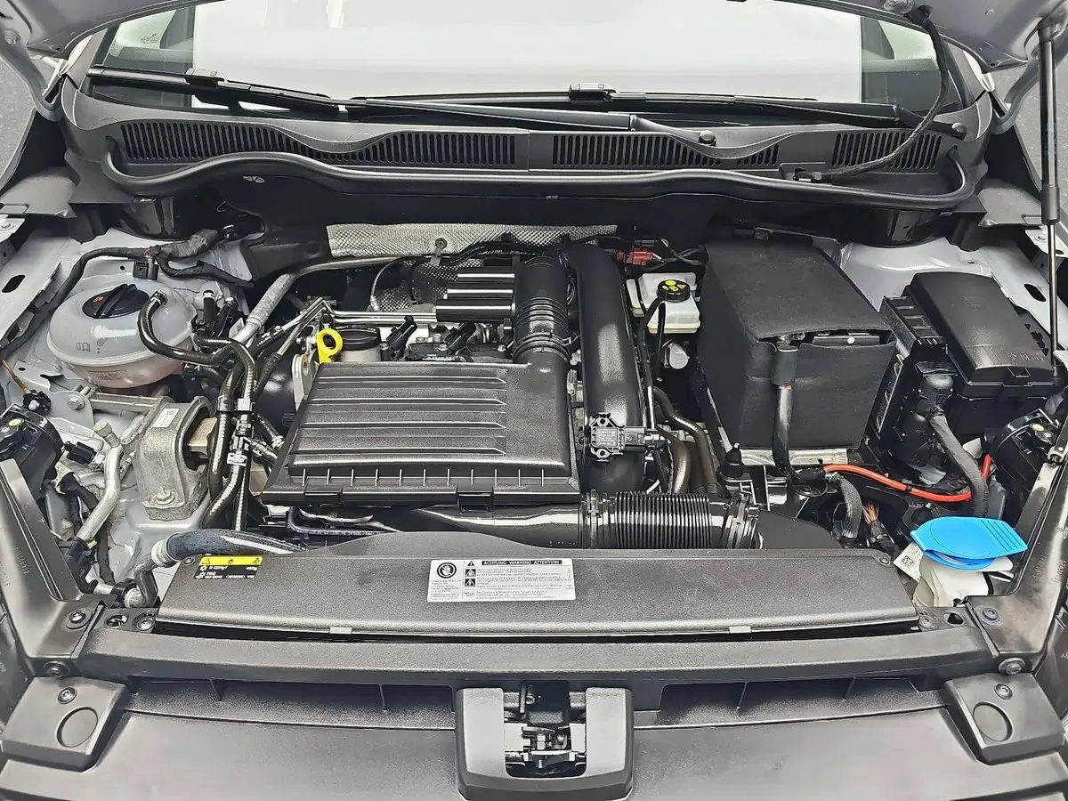 VW GOLF VII SPORTSVAN 1.4 TSI DSG SOUND NAVI AHK