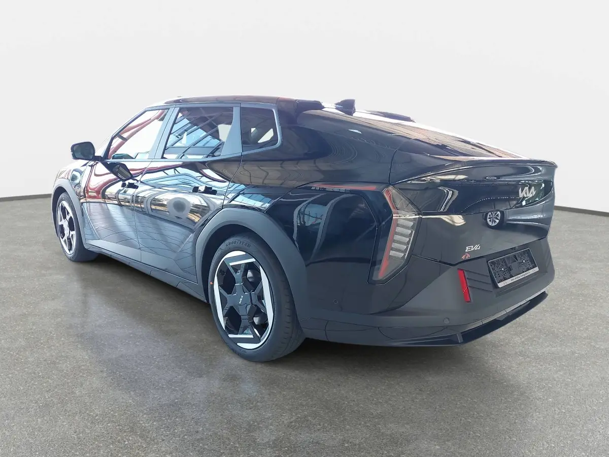 KIA EV4 FASTBACK 81.4 KWH EARTH MJ26 UP. TECH. WINTER-CON. DRIVEW.-PARK DESIGN SOUND GD