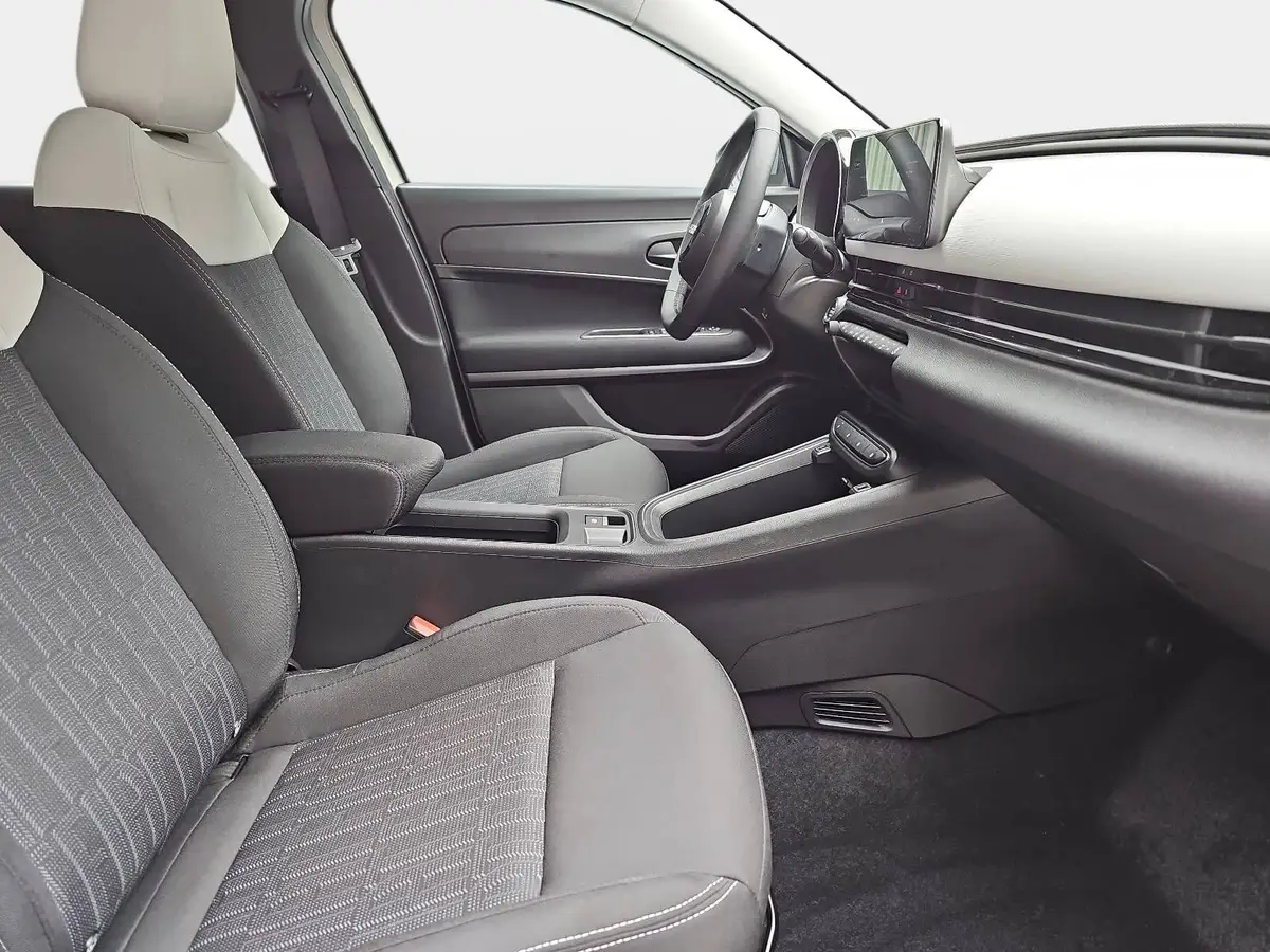 FIAT 600 1.2 T3 HYBRID DCT BUSINESS EDITION MJ26 ALLWETTERREIFEN