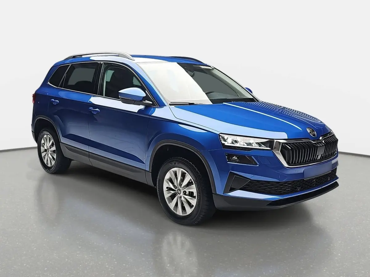 SKODA KAROQ 1.5 TSI DSG 130 JAHRE LED KLIMAAUTO SMARTLINK PDC 