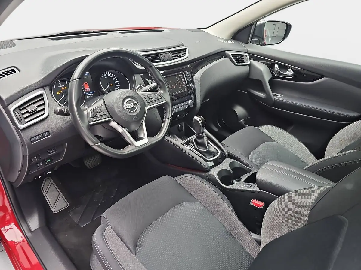 NISSAN QASHQAI 1.3 DIG-T DCT ZAMA NAVI WINTER LM18 PANO