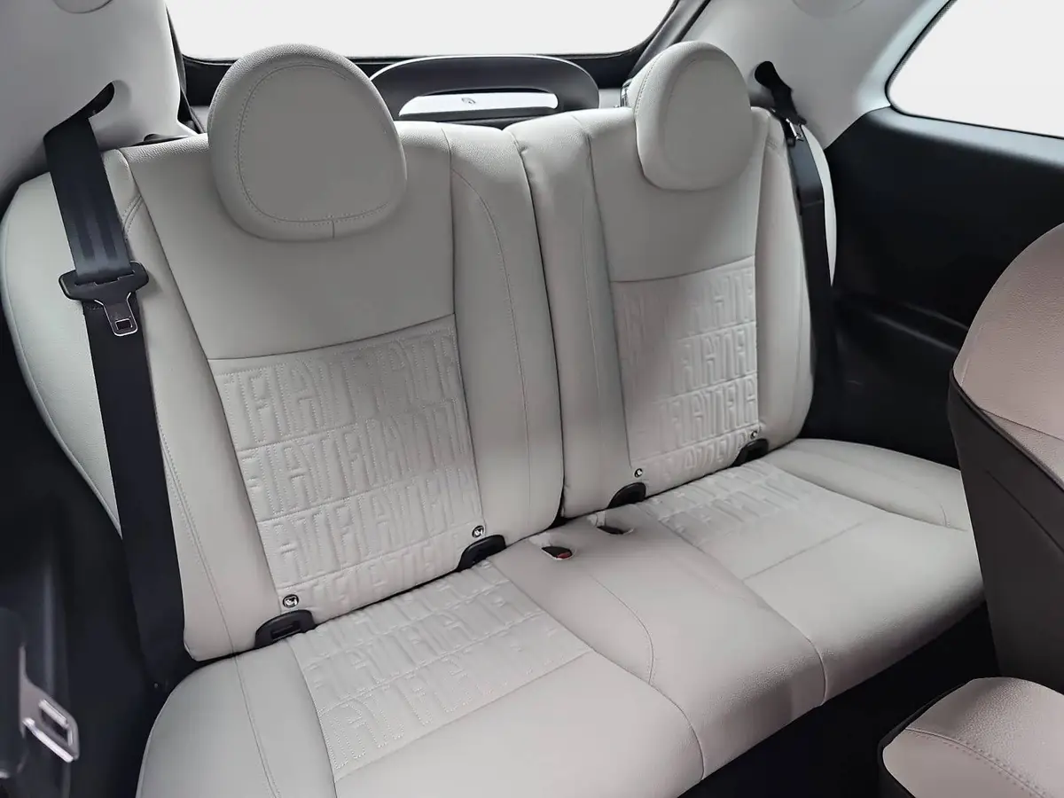 FIAT 500C ELEKTRO 42 KWH LA PRIMA