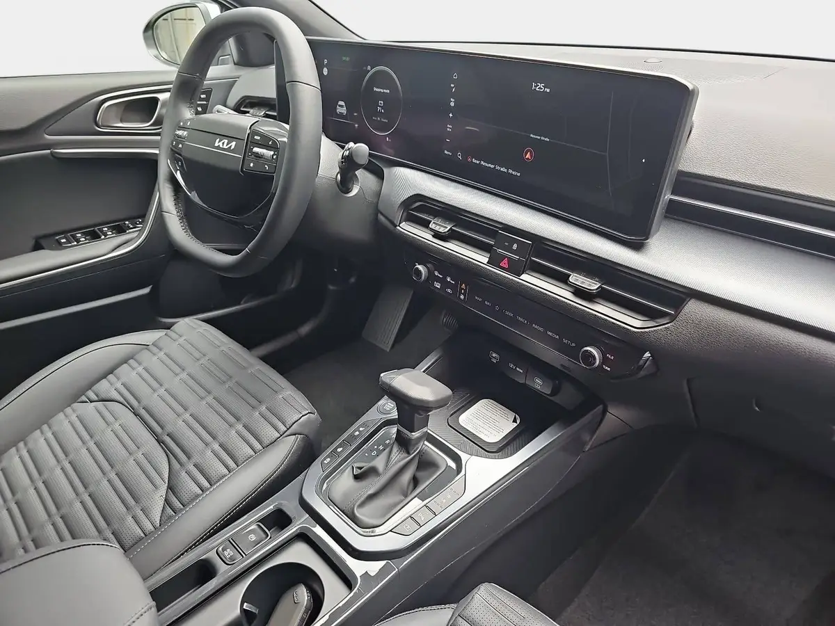 KIA XCEED 1.6 T-GDI 150 DCT SPIRIT MJ27 SOUND SITZ ADVANCED