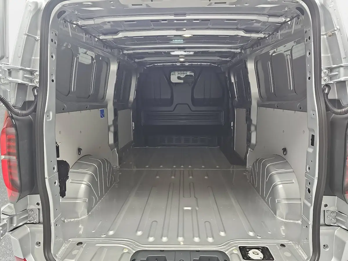 VW T7 TRANSPORTER 2.0 TDI KASTEN L2H1 NAVI LED 3-SITZER PDC KAMERA