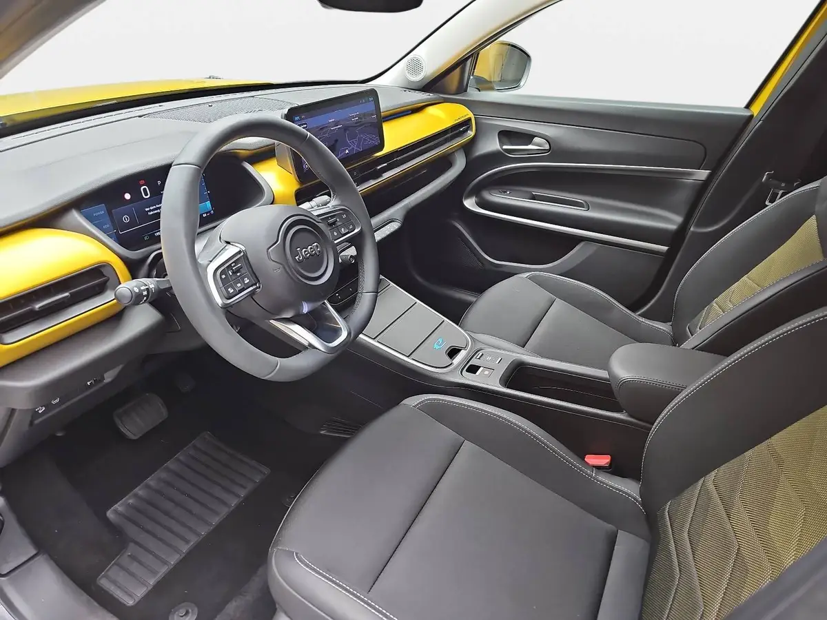 JEEP AVENGER ELEKTRO SUMMIT NAVI