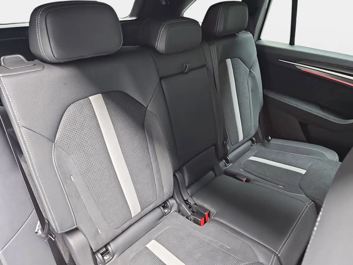 SKODA KODIAQ 2.0 TDI DSG SPORTLINE 4X4 NAVI LED ACC HUD 7-SITZE