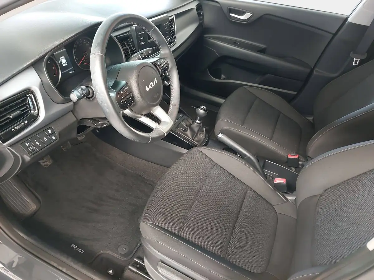 KIA RIO 1.2 VISION