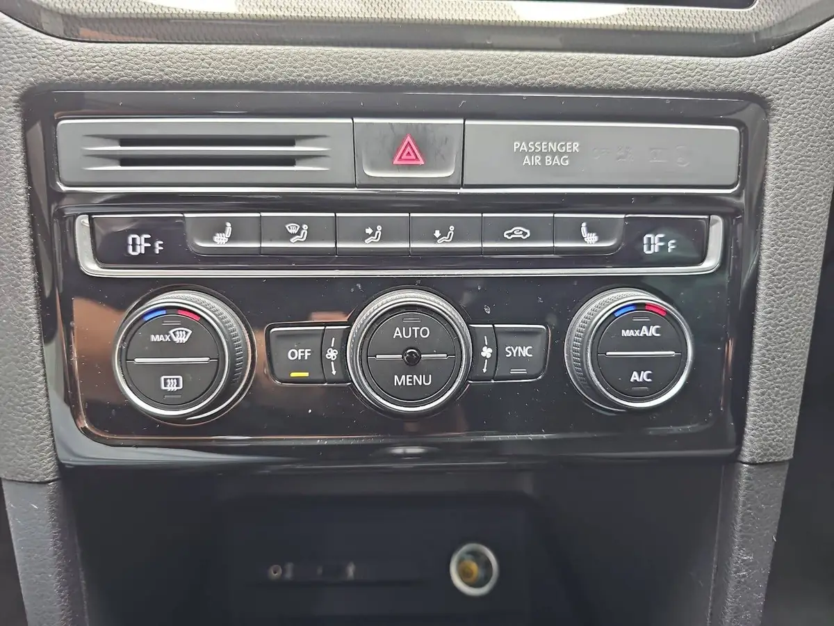 VW GOLF 1.0 TSI JOIN NAVI WINTER DAB LM
